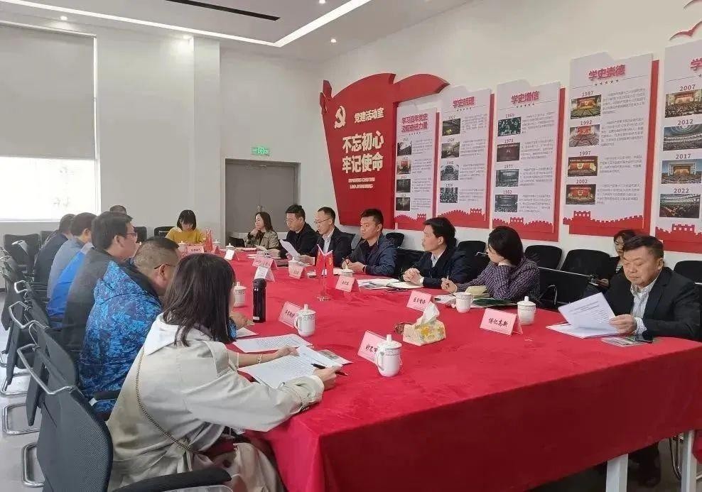 【領導關懷】2023 年第 1 次大安區(qū)委統(tǒng)戰(zhàn)部部長與民營企業(yè)家溝通“面對面”座談會在沃輪電氣舉行